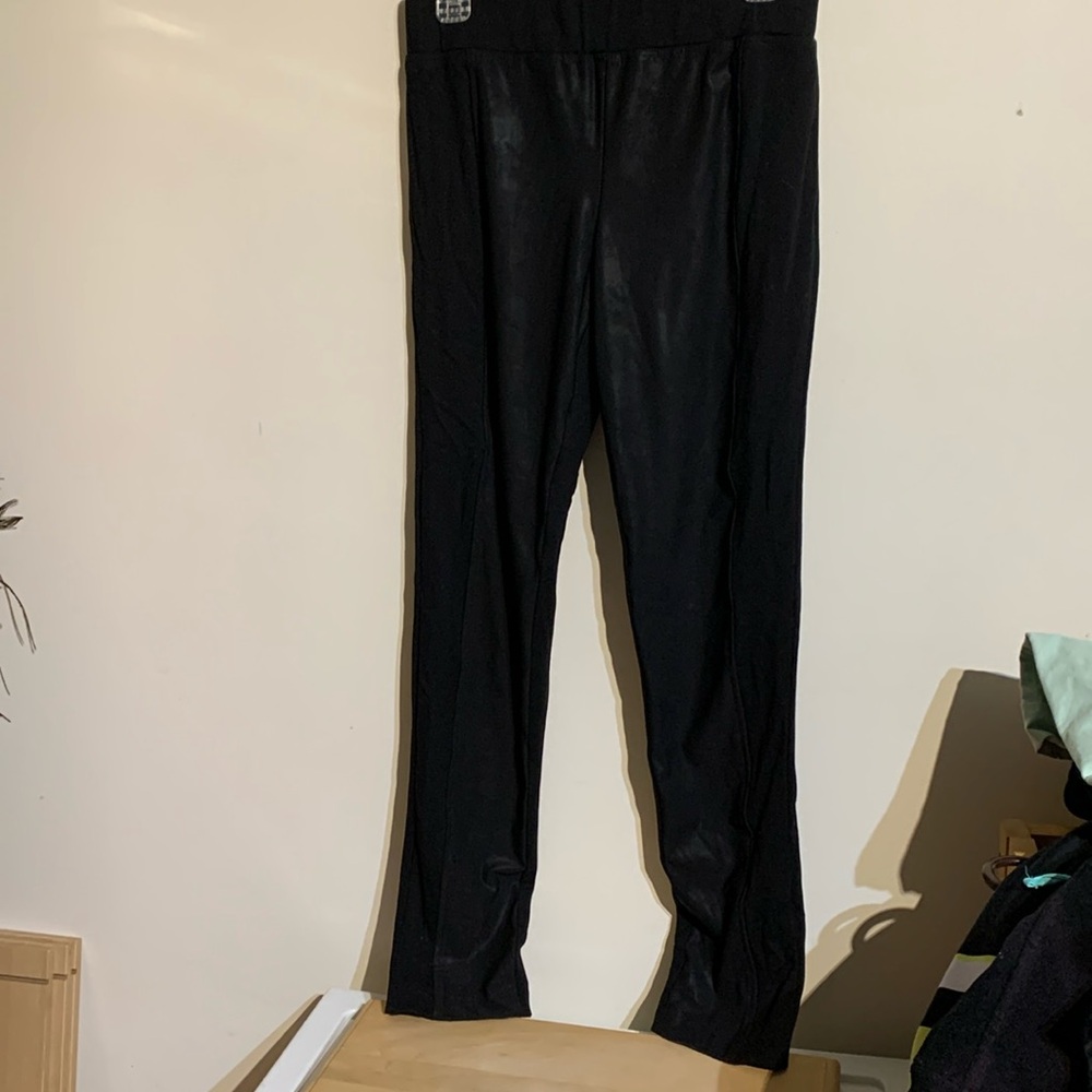 Frank Lyman black motto style leggings size 8